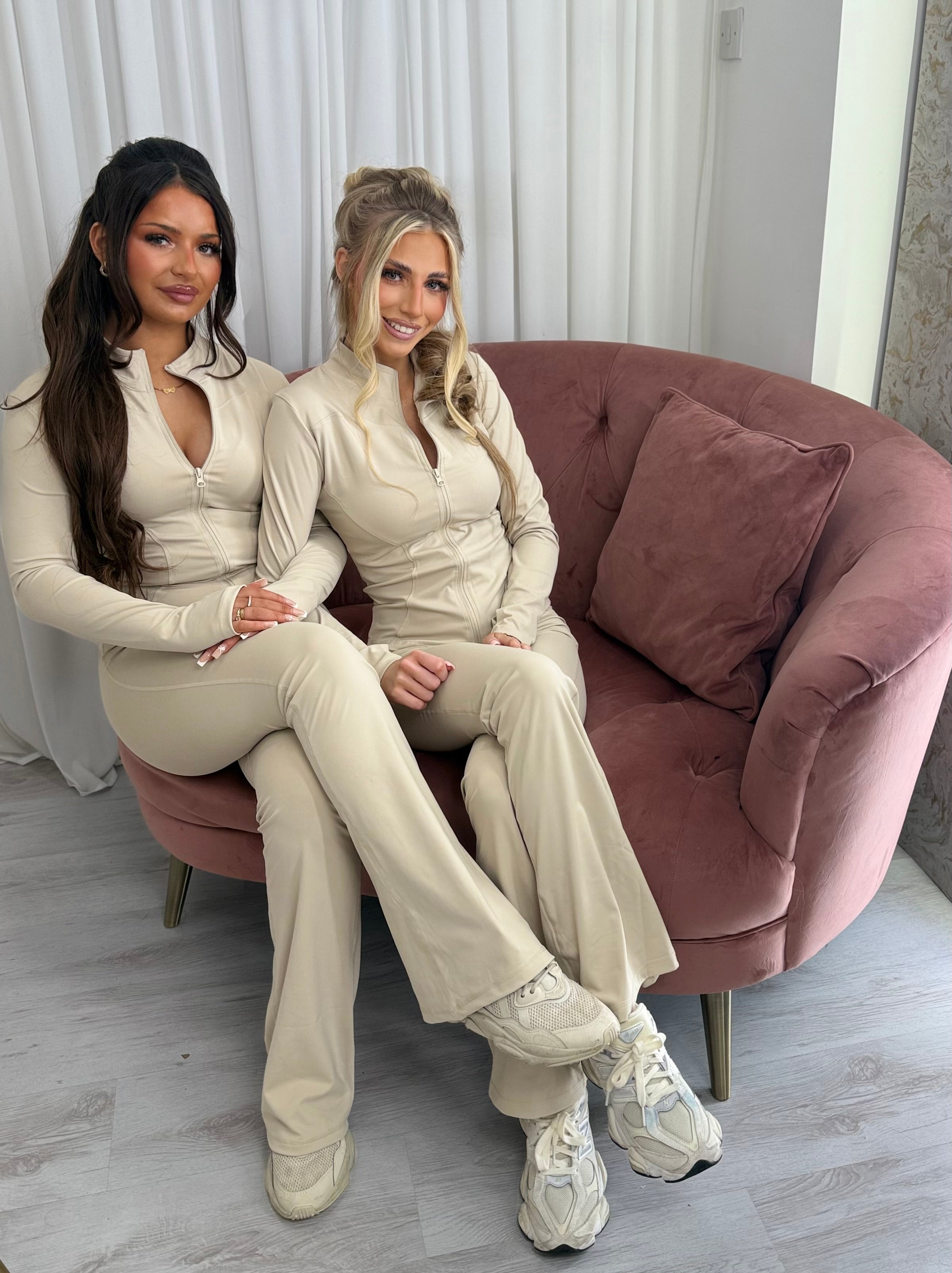 Halo Balance Set Almond